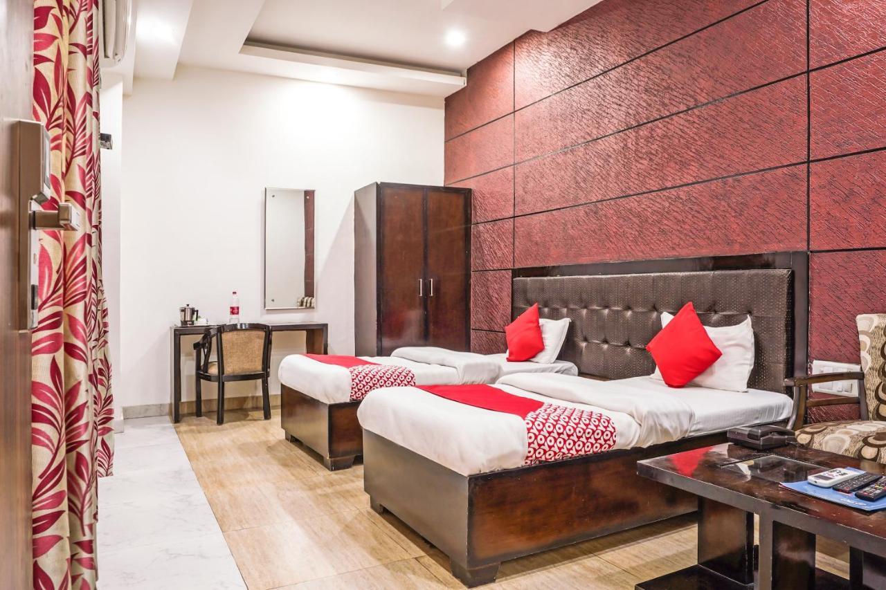 Oyo 18895 Hotel Kartikay Grand Hisar Ngoại thất bức ảnh