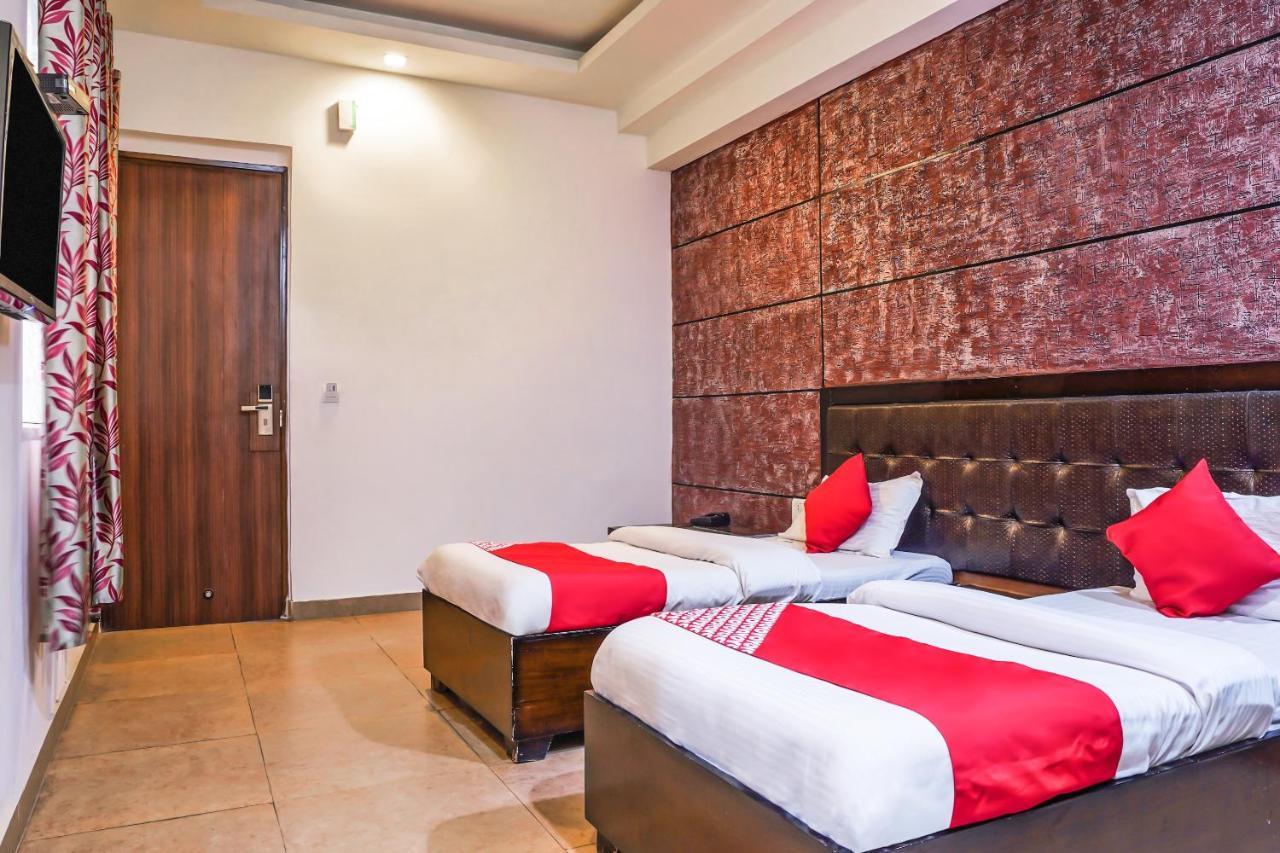 Oyo 18895 Hotel Kartikay Grand Hisar Ngoại thất bức ảnh